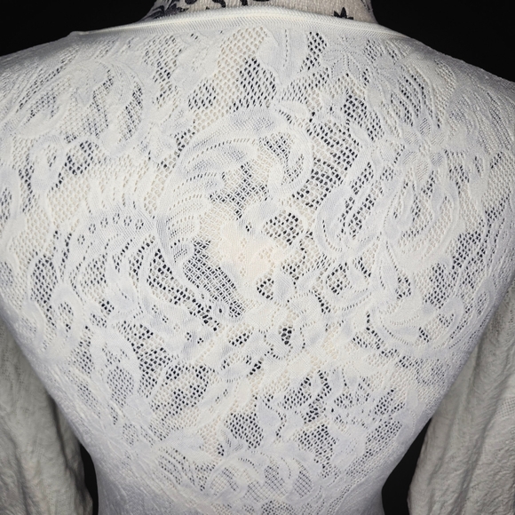 UNKNOWN Lace Off-White Long Sleeve- Small - Picture 4 of 5